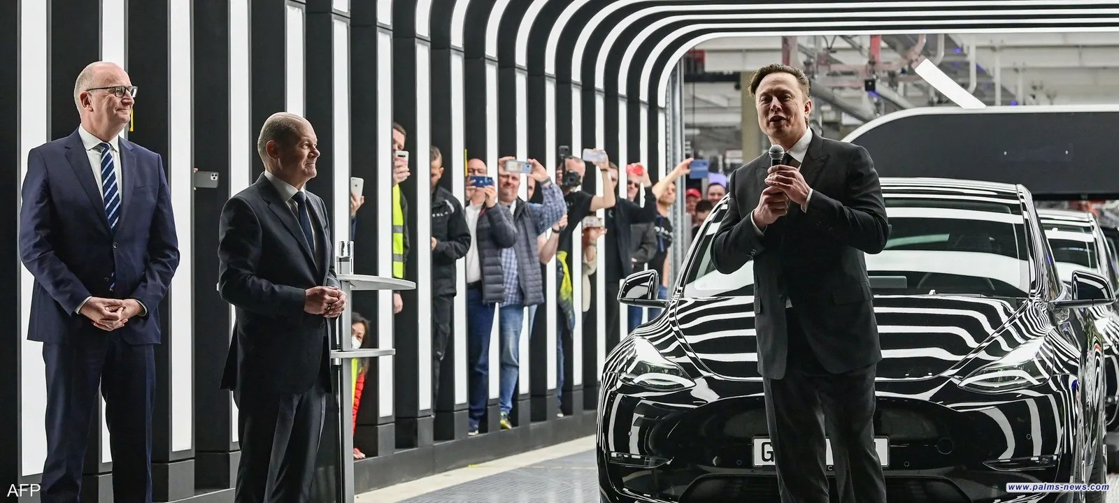 مبيعات تسلا في ألمانيا تهوي بسبب مواقف ماسك السياسية